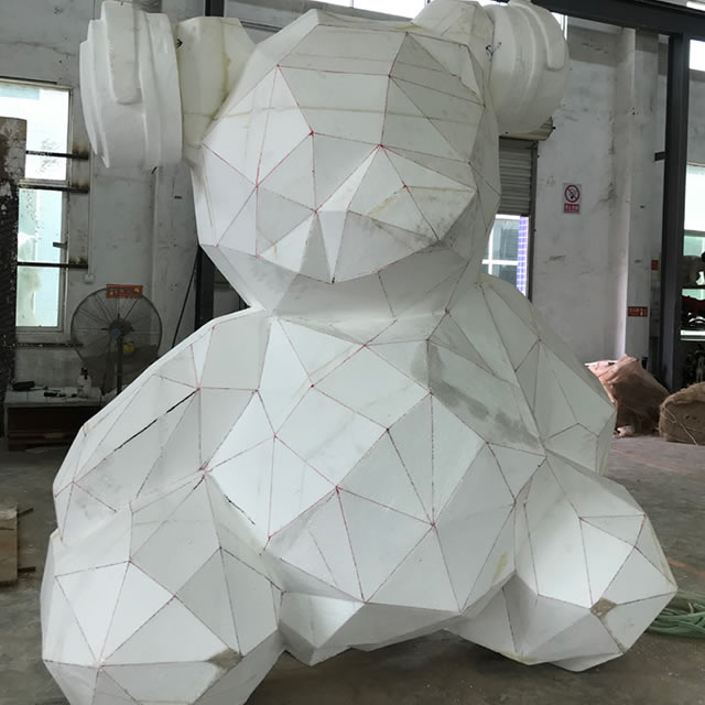 切面不銹鋼音樂(lè)卡通熊雕塑