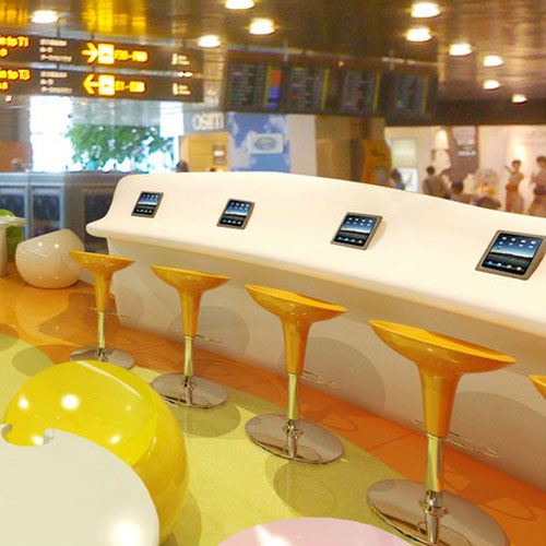 多媒體產(chǎn)品玻璃鋼展柜