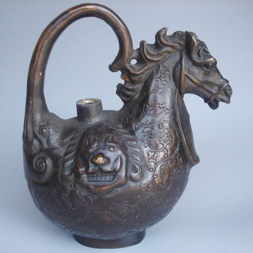 銅藝仿古水壺雕塑