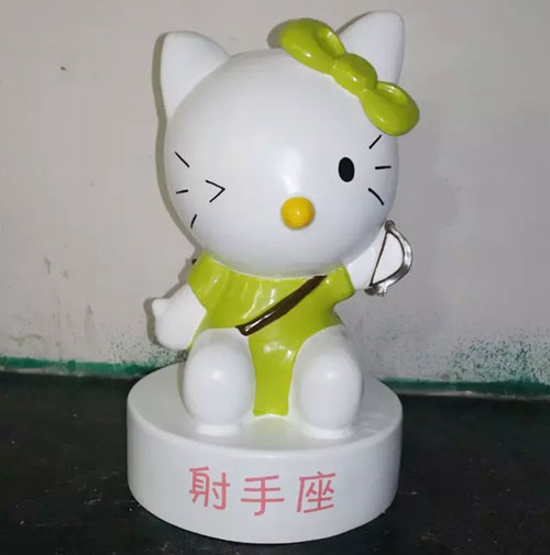深圳玻璃鋼射手座公仔雕塑